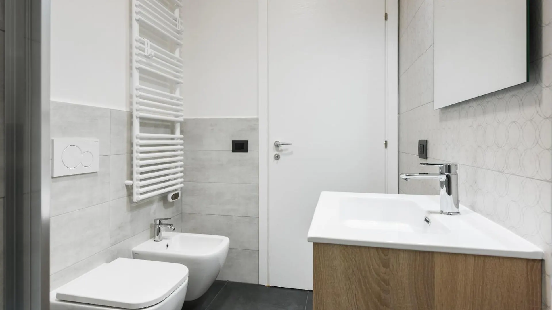 דירות ורונה Flats4Rent Mameli 140