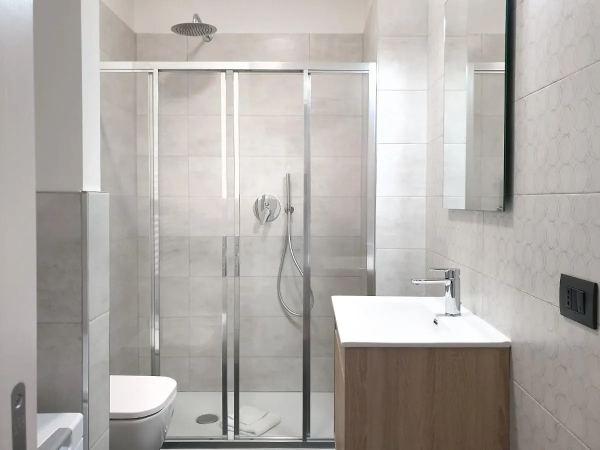 דירות ורונה Flats4Rent Mameli 140 0*,