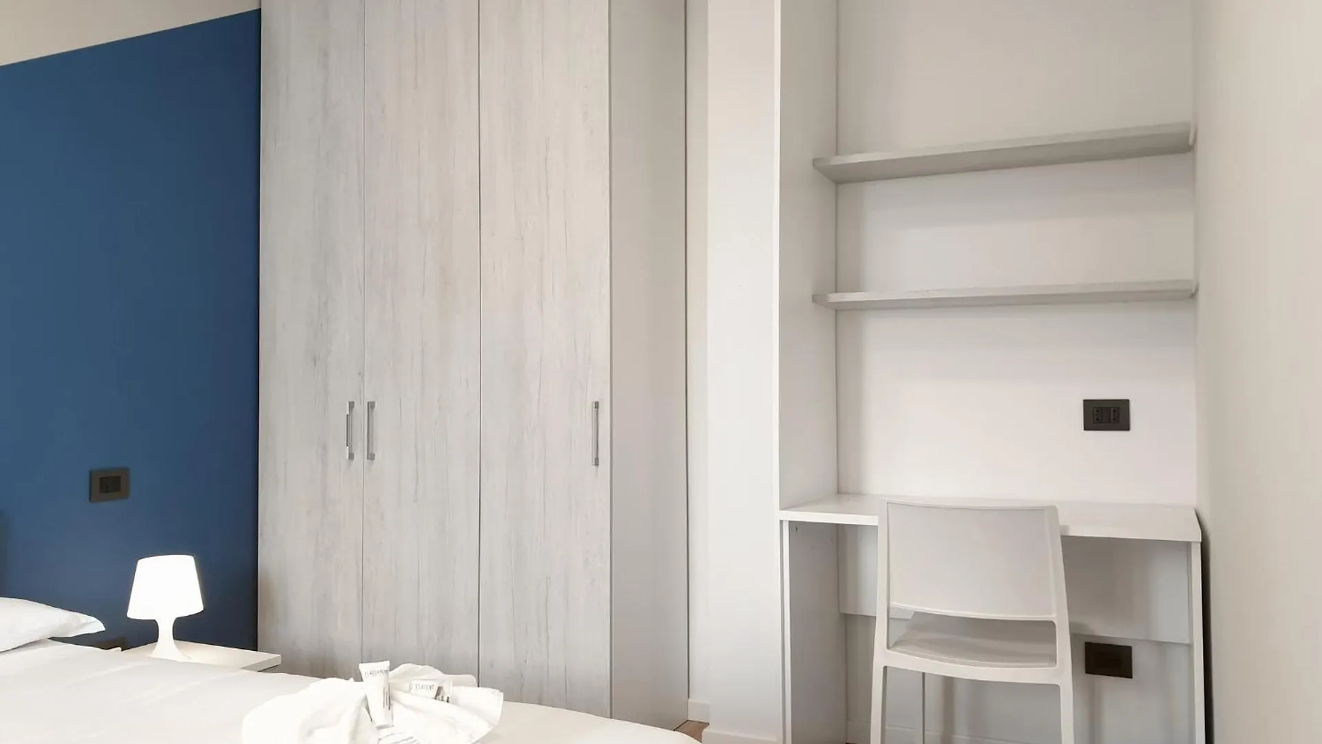 Appartamento Flats4Rent Mameli 140 Verona 0*,  Italia