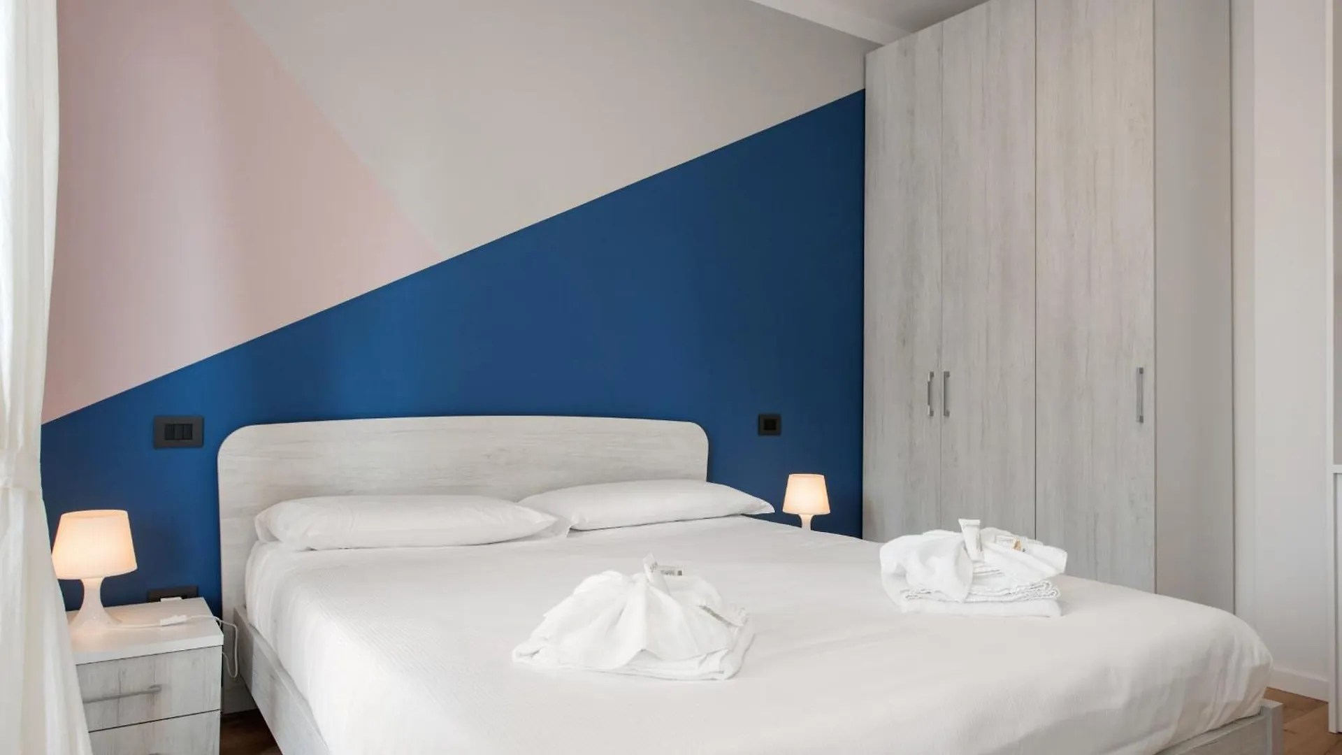 Appartamento Flats4Rent Mameli 140 Verona 0*,  Italia